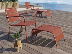 Cadeirão Baixo De Jardim Empilhavel + Apoio De Pés Em Metal Terracota - Mirmande