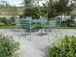 Conjunto De Jantar De Jardim Metal, Uma Mesa Redonda D.130 Cm E 6 Cadeiroes Empilhaveis Verde Amendoa - Mirmande De Mylia