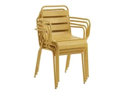Conjunto Sala De Jantar De Jardim Metal, Uma Mesa C160 Cm Com 2 Cadeiroes Empilhaveis E 4 Cadeiras Empilhaveis Amarelo Mostarda - Mirmande De Mylia