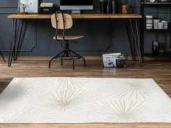Tapete Com Motivos Acabamento Lurex Dourado De 120X170 Cm Cor Bege - Livno