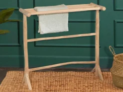 Toalheiro Com Pés Em Madeira De Teca Macica C. 80 Cm X L. 29 Cm X A. 75 Cm - Fodna